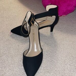 Dreampairs black pointed toe heels